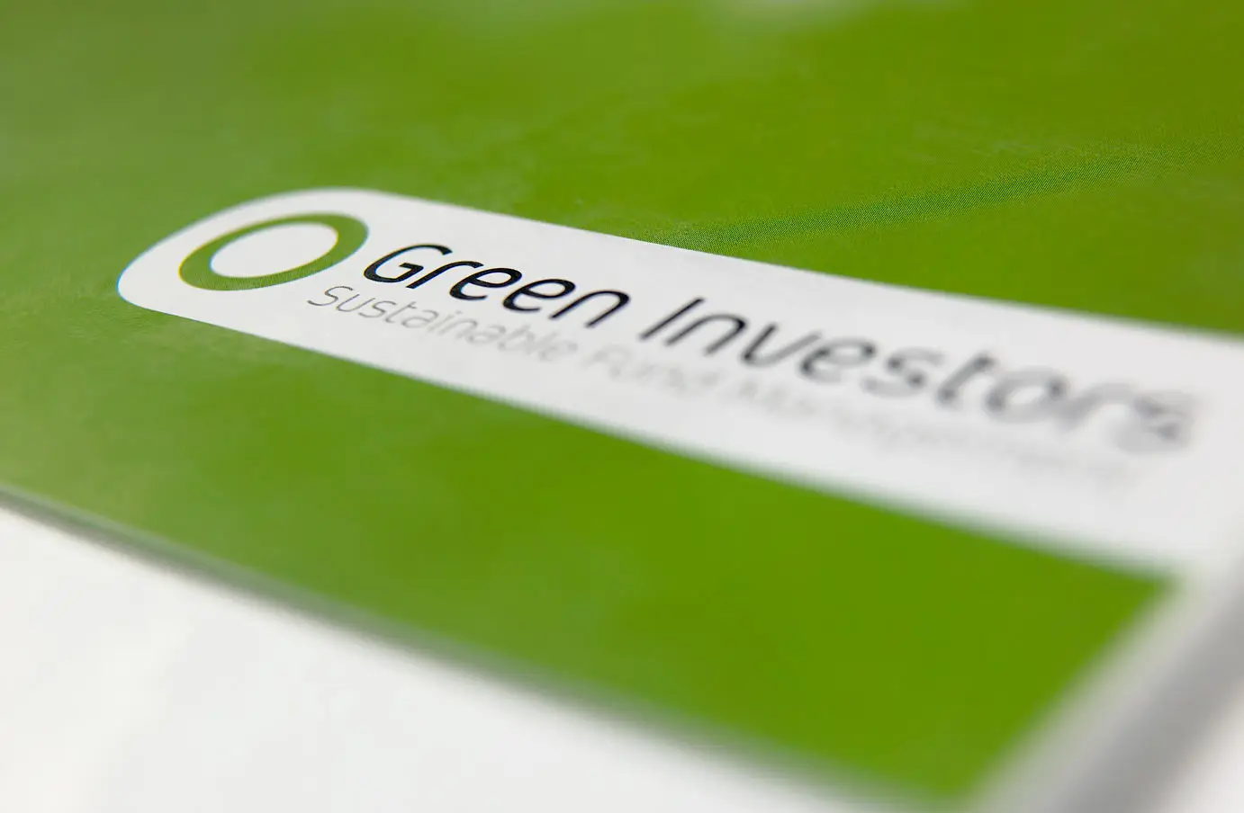 Green Investors logo design